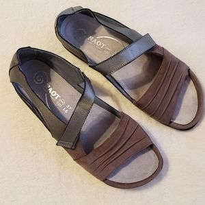 Naot Papaki Sandal Sz 37/6 NWOT